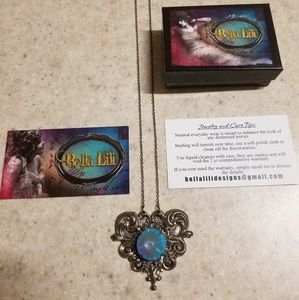 🤚🏾FINAL PRICE✋🏾 Bella Lili Necklace